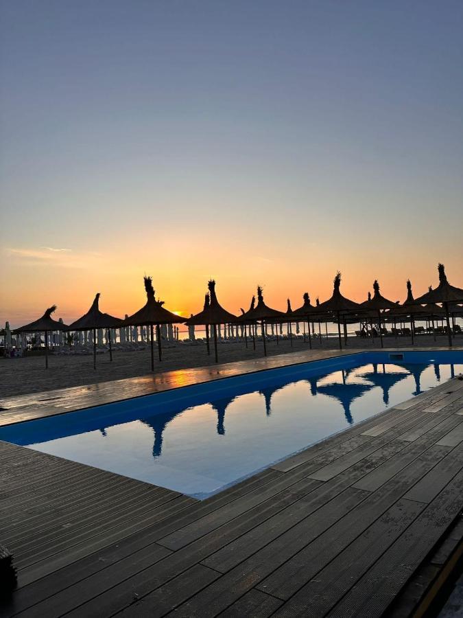 Mamaia Nord Signature Promenada-Apartments ナボダリ エクステリア 写真